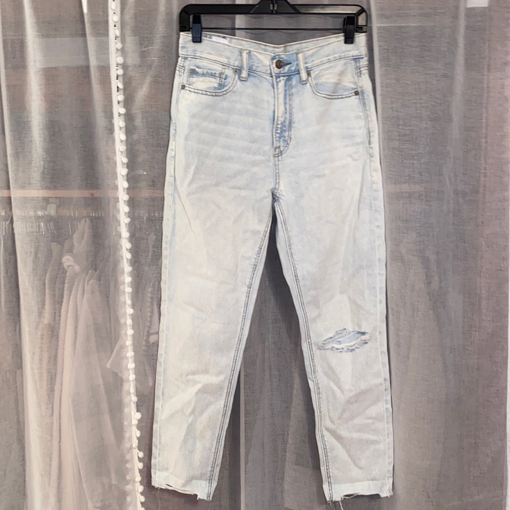 American Eagle Mom Jean